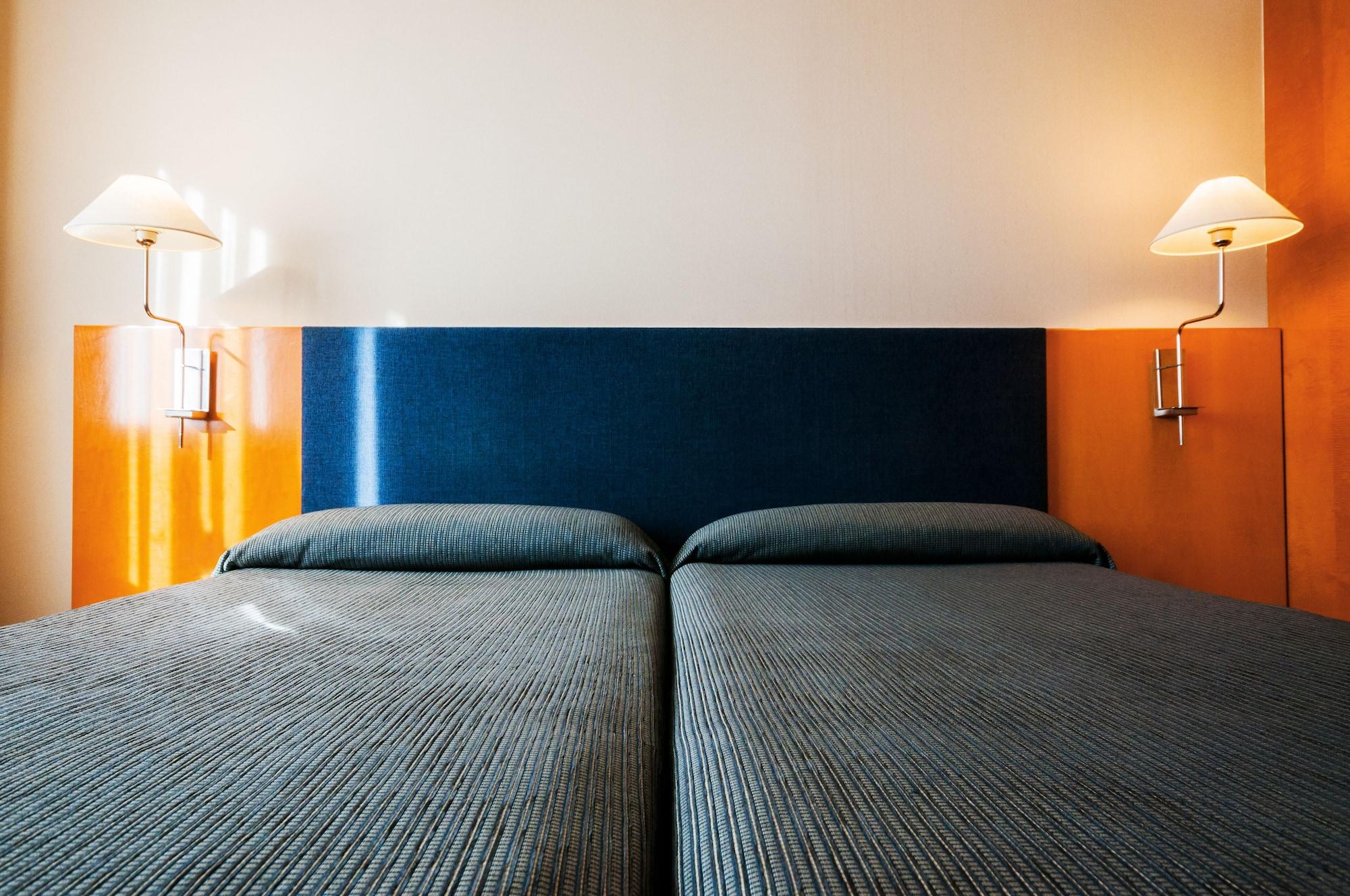 Hotel Villacarlos Valencia Bagian luar foto