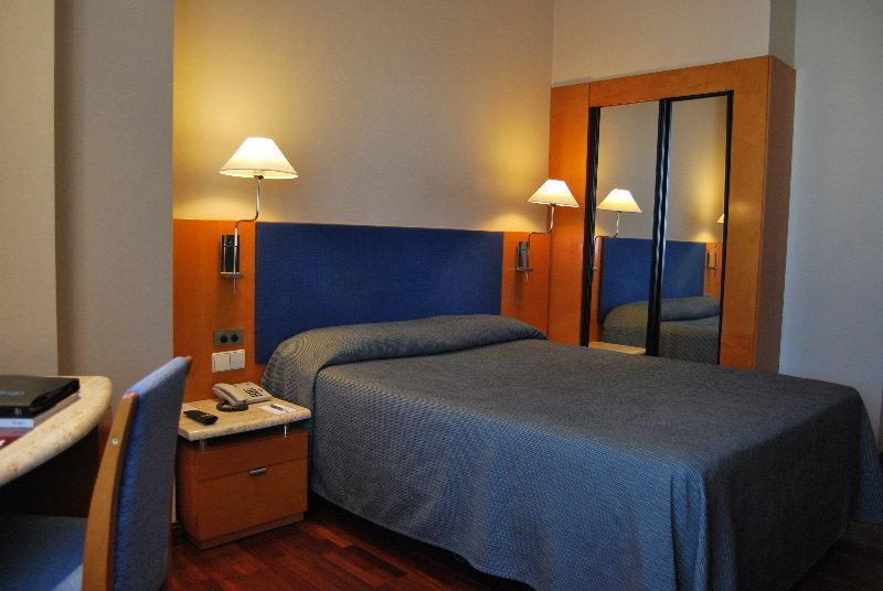 Hotel Villacarlos Valencia Bagian luar foto