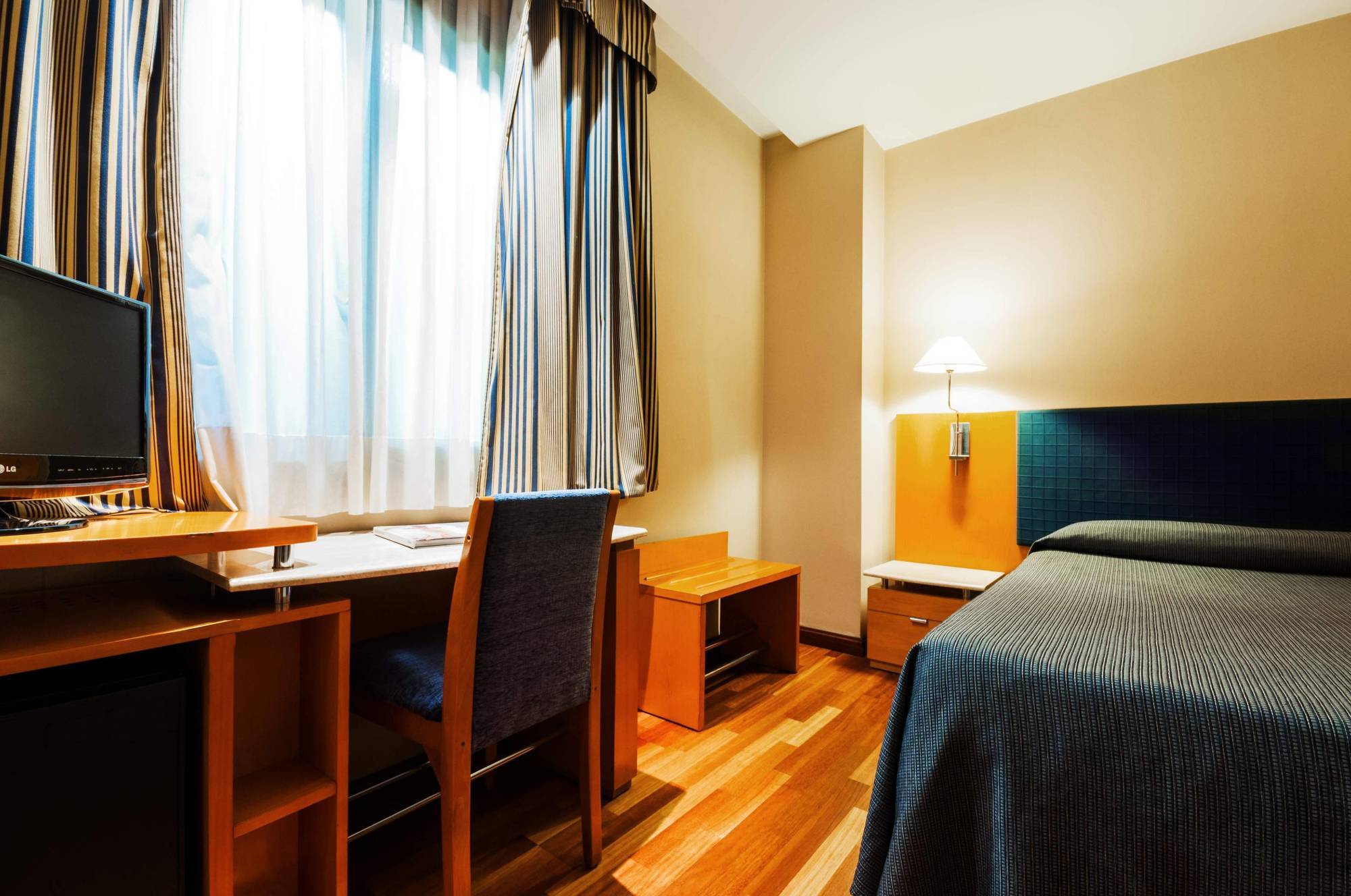 Hotel Villacarlos Valencia Bagian luar foto