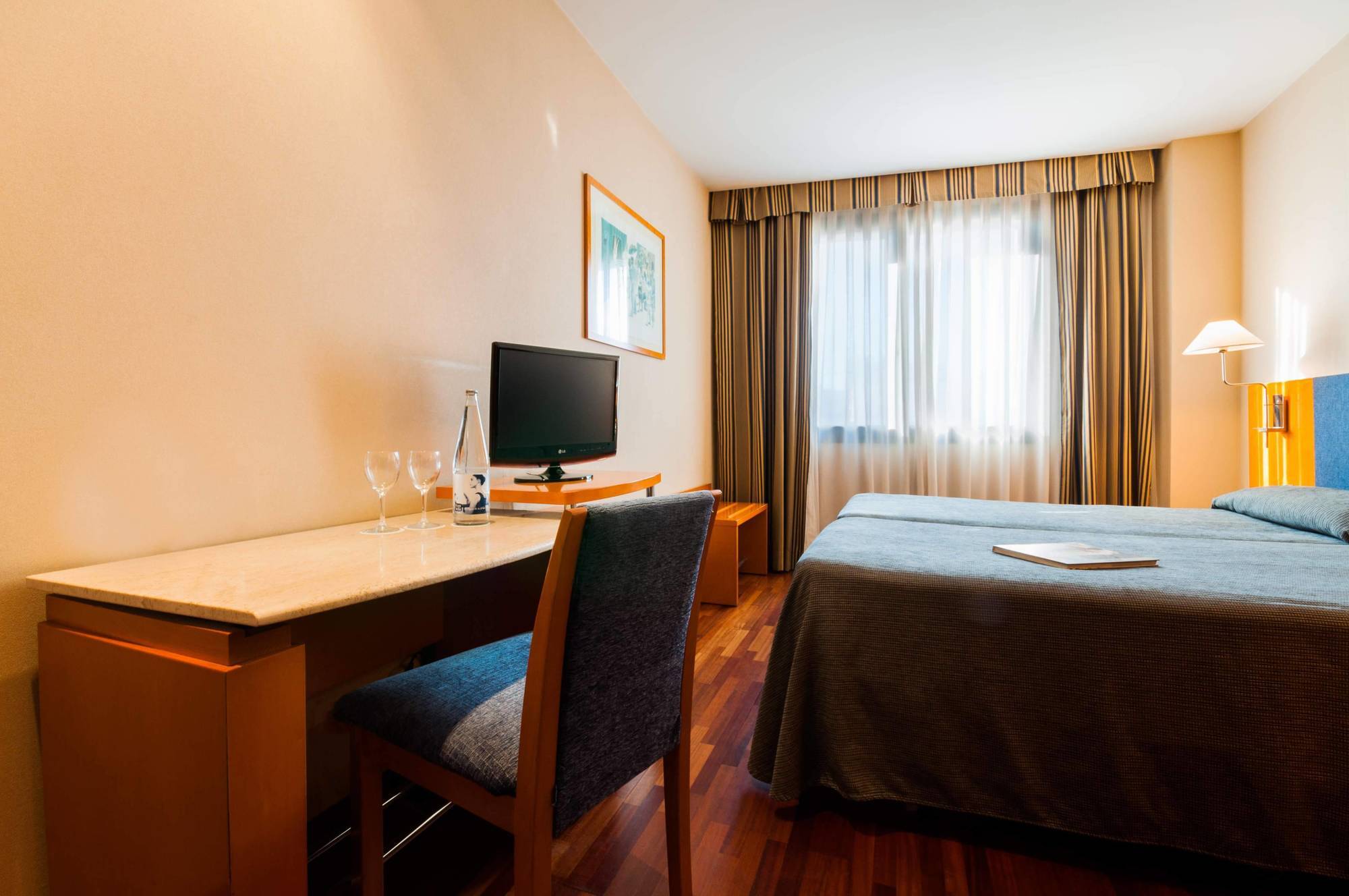 Hotel Villacarlos Valencia Bagian luar foto