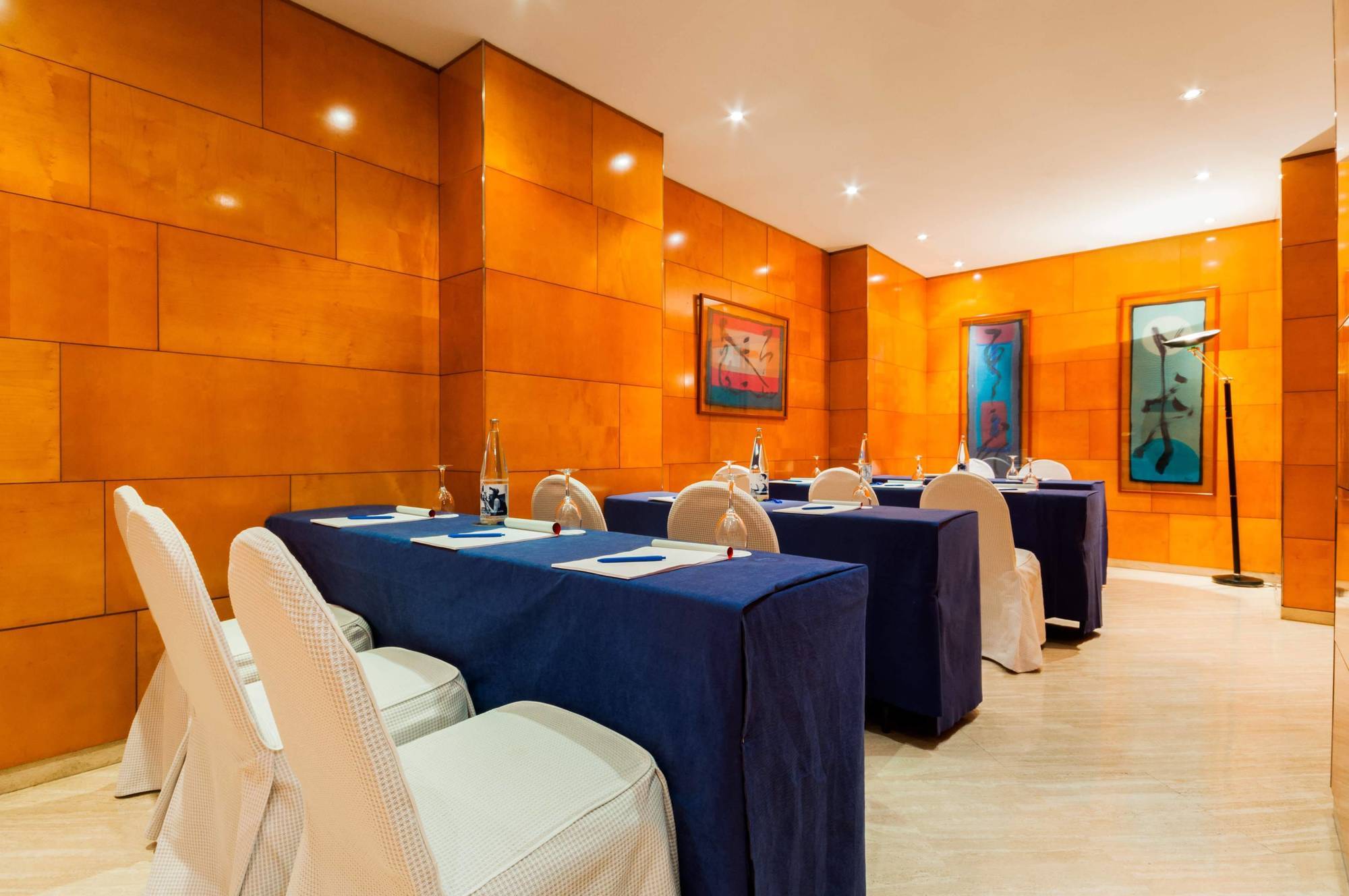 Hotel Villacarlos Valencia Bagian luar foto
